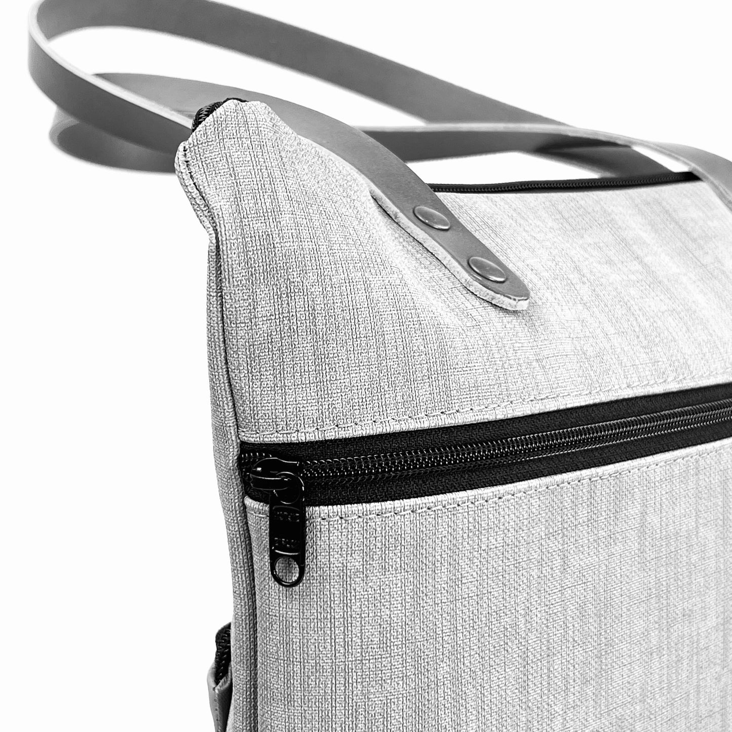 BOLSO BOOK HOLDER
