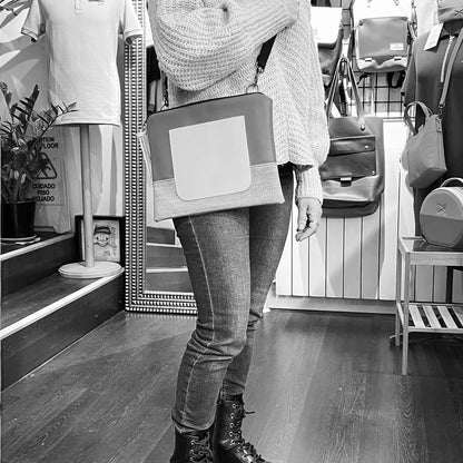 BANDOLERA MINI CUADRADA CON BOLSILLO