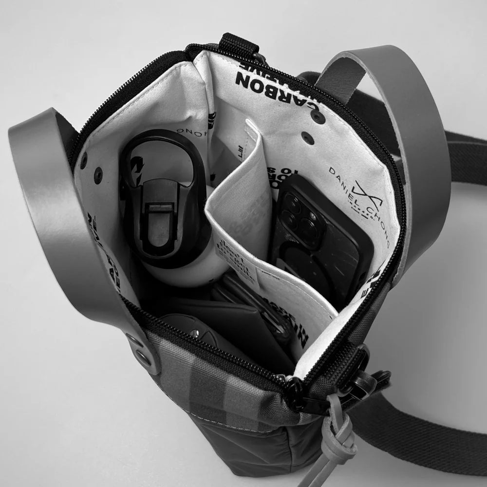 BANDOLERA MINI CON MANILLAS GRAPHIC EDITION