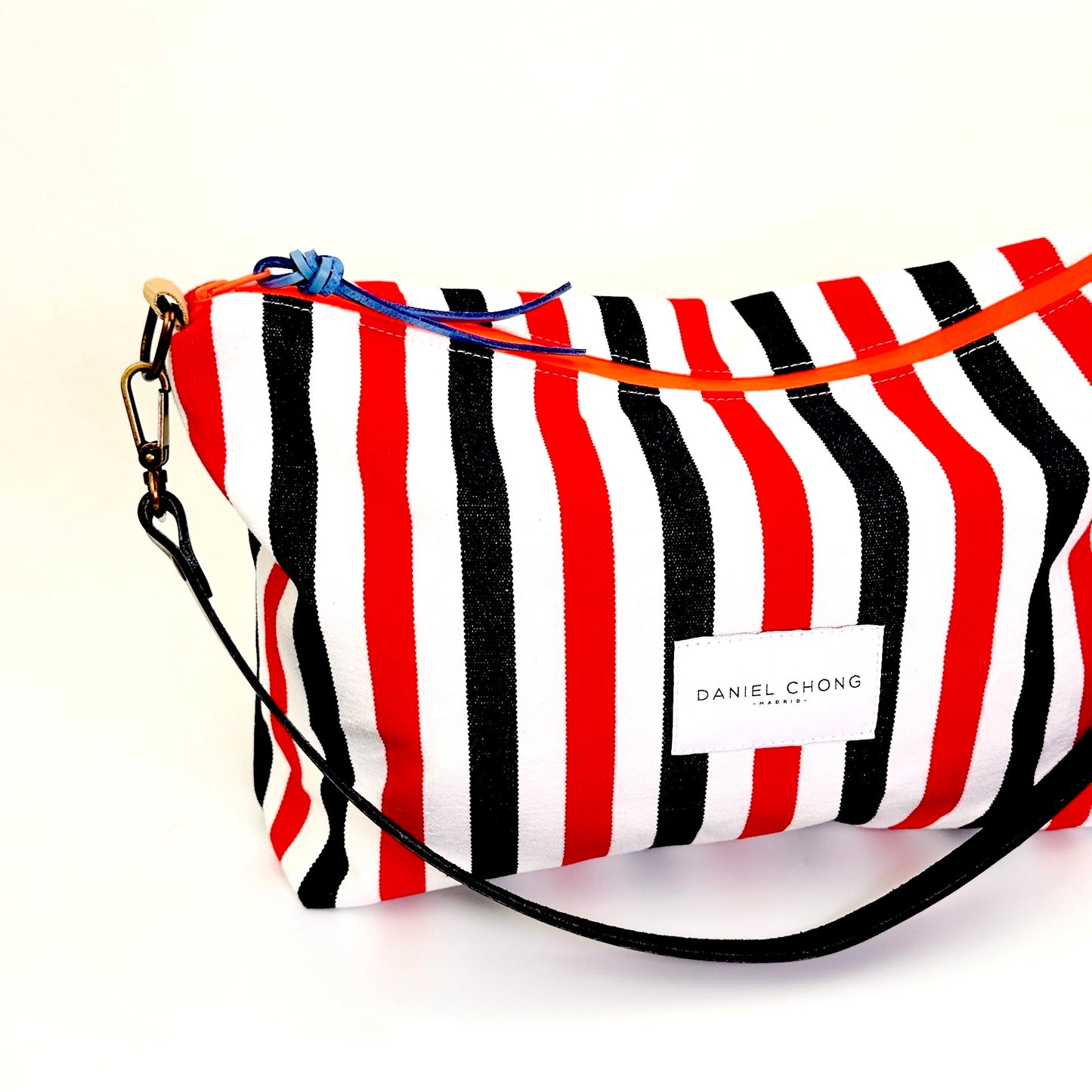 BOLSO DE LONA RÚSTICA A RAYAS ROJAS Y AZULES, ZIP NARANJO FLÚOR